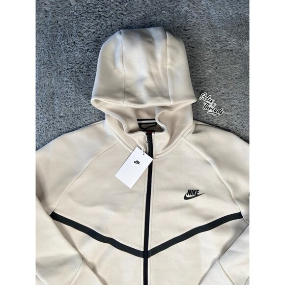 Nike Windrunner Tech Fleece Zip Hoodie Size Medium Men Light Orewood HV0949-104 - Picture 3 of 5